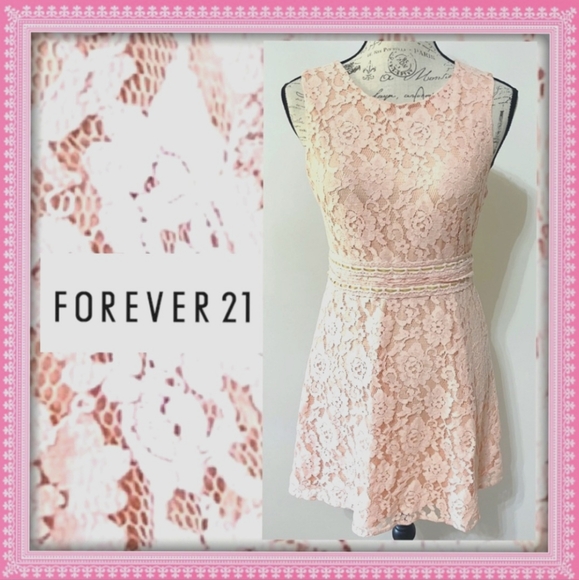 Forever 21 Dresses & Skirts - Sleeveless Lace Dress ❤️